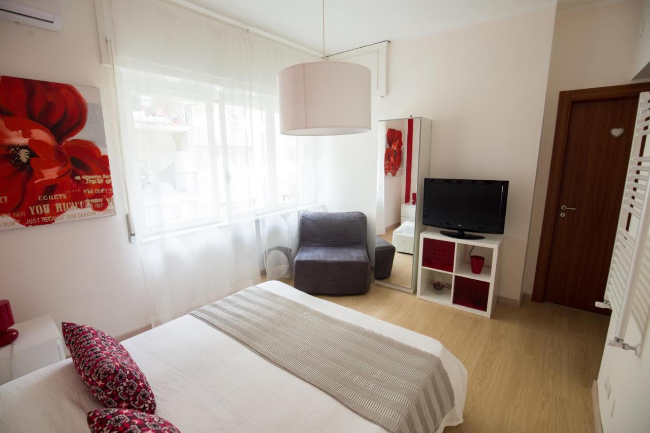 ナポリ Bernini 20 Bed & Breakfast エクステリア 写真