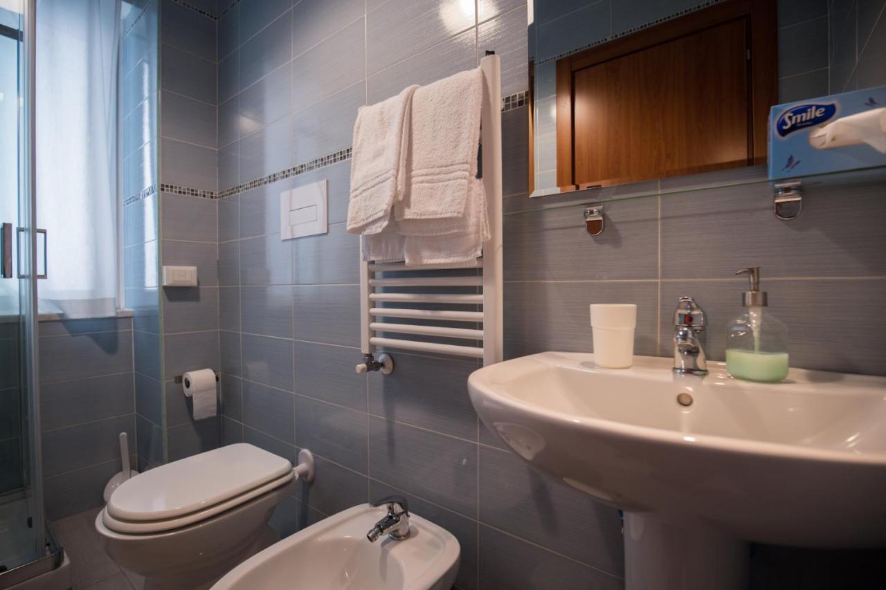 ナポリ Bernini 20 Bed & Breakfast エクステリア 写真